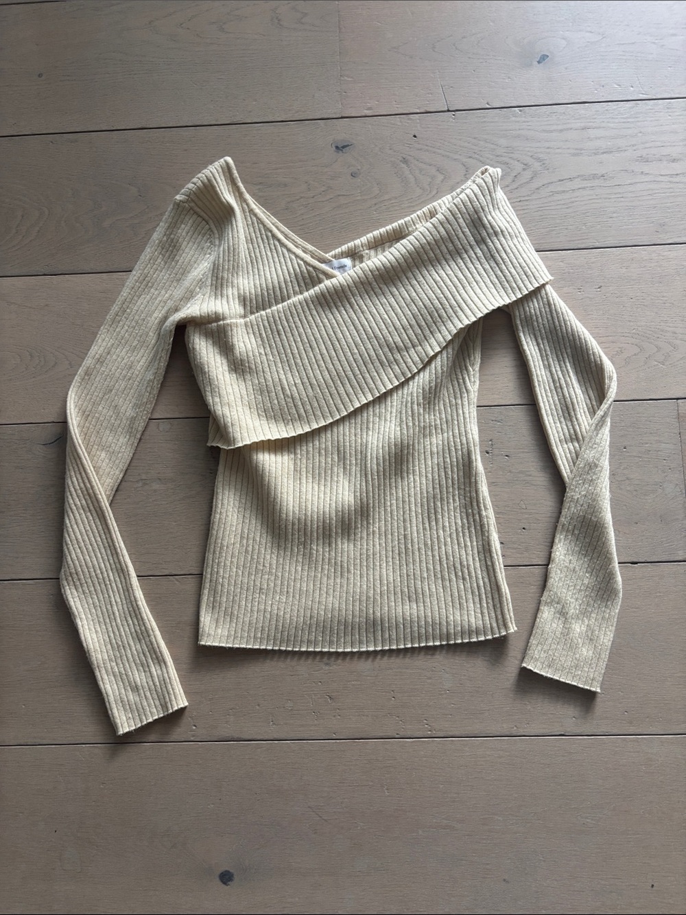 Chic sweater
